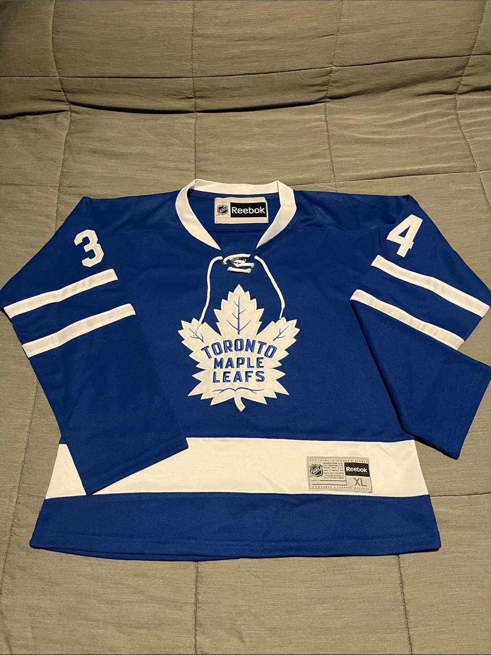 Reebok Toronto Maple Leafs Stitched Auston Matthews Hockey Jersey Ladies XL BNNW